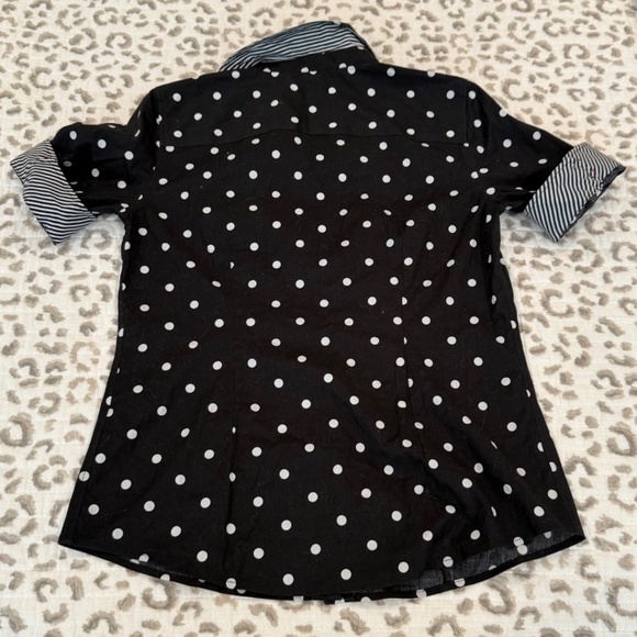 Talbots Women's Non Iron Polka Dot Black/White Preppy Button Up Blouse; Size 2‎ - Picture 4 of 7